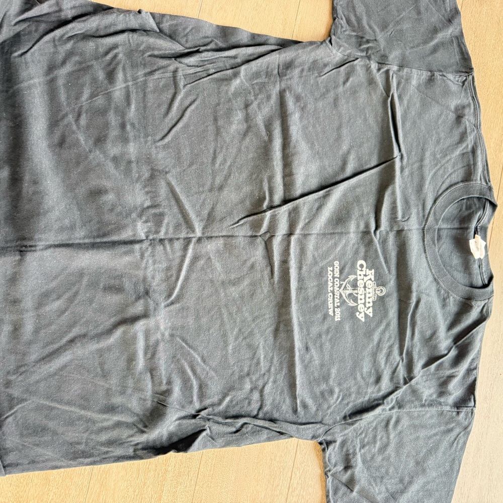 2011 Vintage Chesney concert shirt